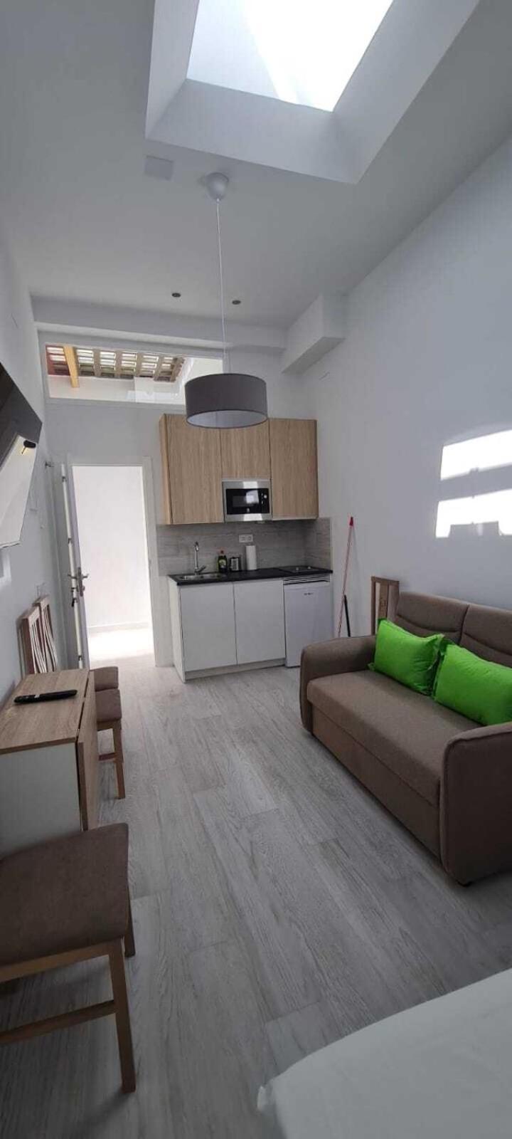 Suites Recien Reformadas Vista Alegre Madrid Extérieur photo