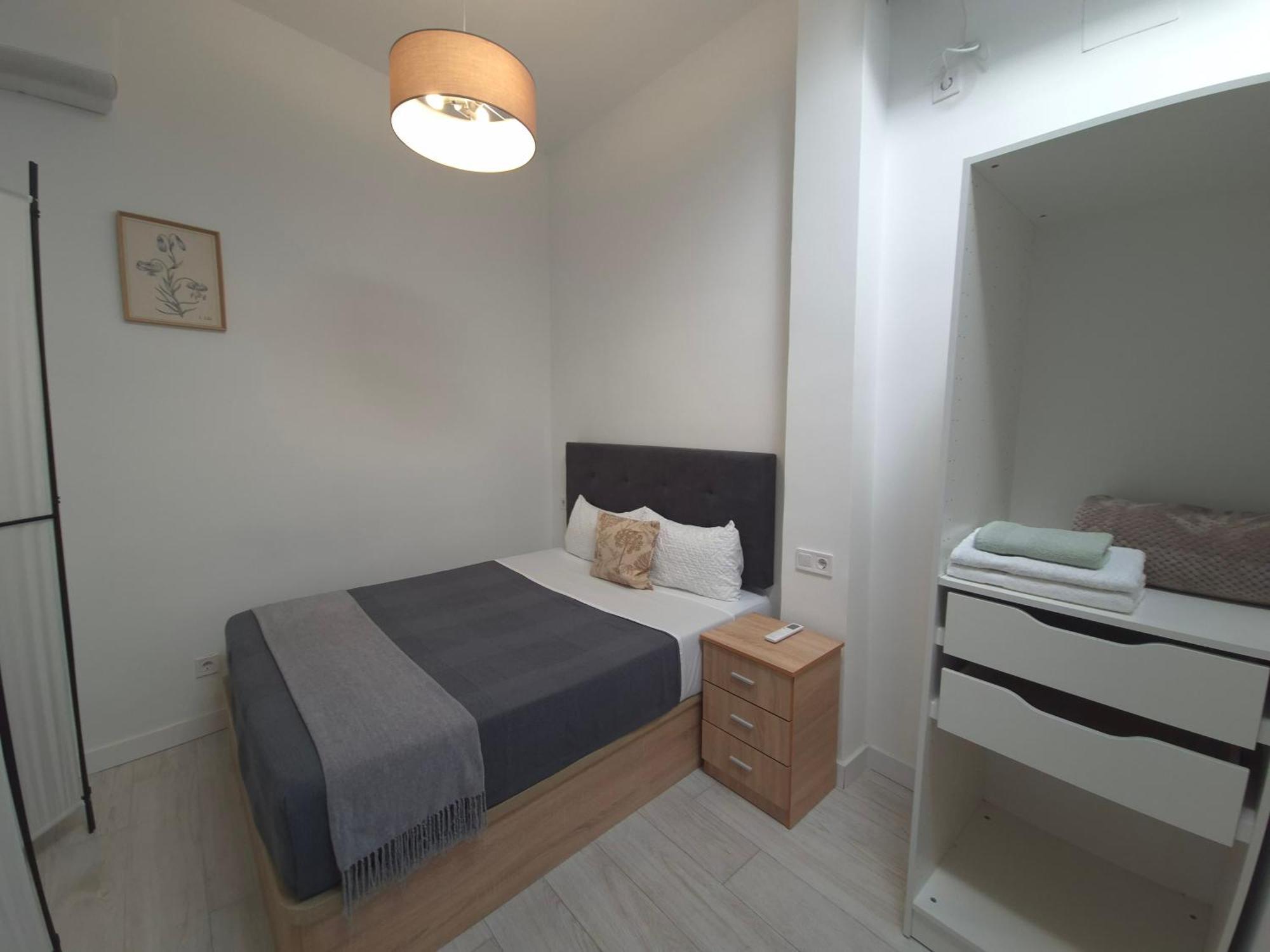 Suites Recien Reformadas Vista Alegre Madrid Extérieur photo